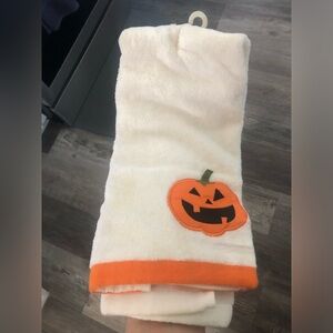 Halloween Pumpkin Small Hand / Face Towel New 🎃